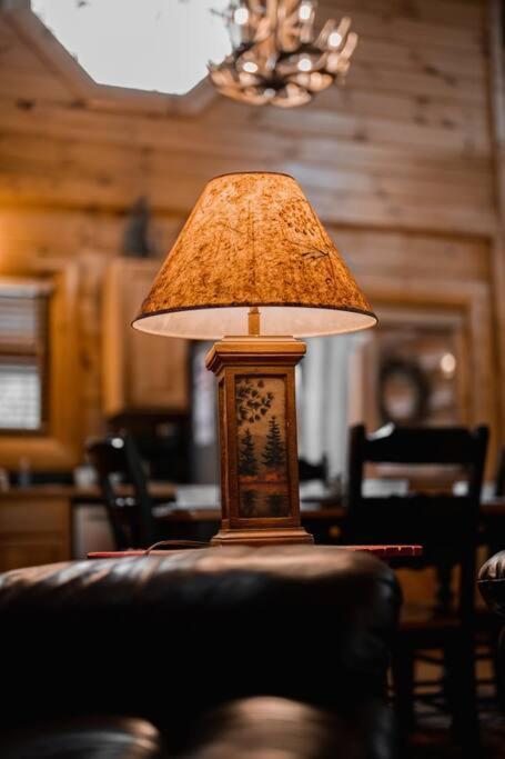 2-Bedroom Cabin With 2 Master Suites, Loft, Half-Bath And Hot Tub In A Serene Resort Setting Sevierville Esterno foto