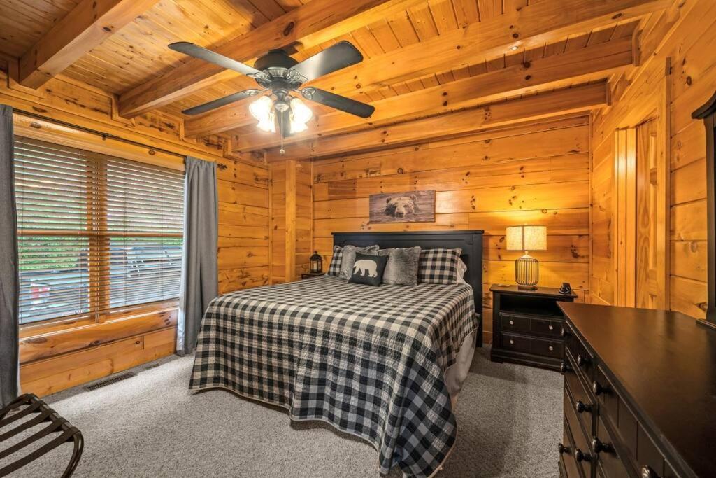 2-Bedroom Cabin With 2 Master Suites, Loft, Half-Bath And Hot Tub In A Serene Resort Setting Sevierville Esterno foto