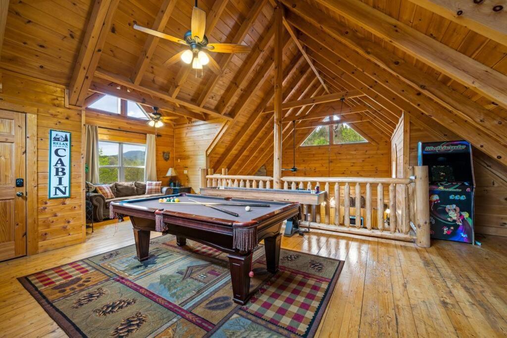 2-Bedroom Cabin With 2 Master Suites, Loft, Half-Bath And Hot Tub In A Serene Resort Setting Sevierville Esterno foto