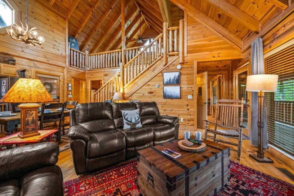 2-Bedroom Cabin With 2 Master Suites, Loft, Half-Bath And Hot Tub In A Serene Resort Setting Sevierville Esterno foto